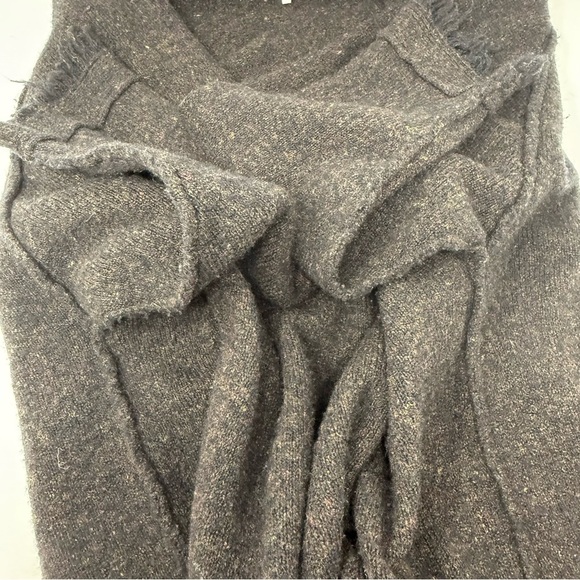 Free People Irresistible Fringe Dark Brown Wool Linen Blend VNeck Sweater Size S - Picture 13 of 13